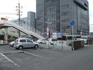 池田本町秋山モータープール